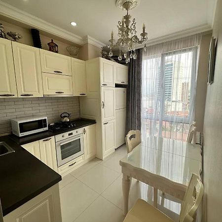 Apartment 7 Batumi Luaran gambar