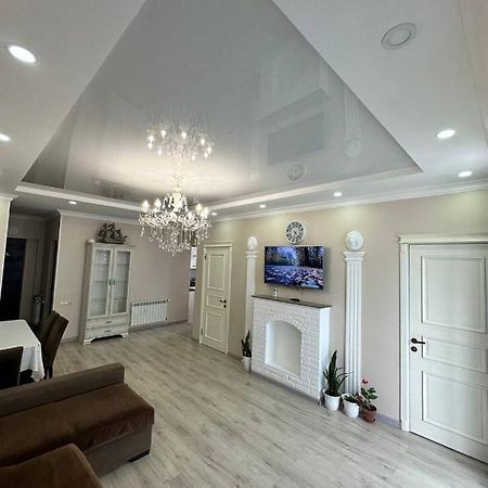 Apartment 7 Batumi Luaran gambar